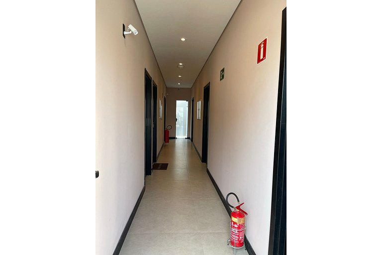 Estúdio moderno no centro com estacionamento incluído 16
