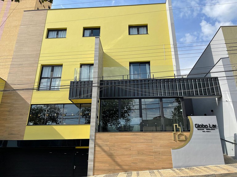 Estúdio moderno no centro com estacionamento incluído 03